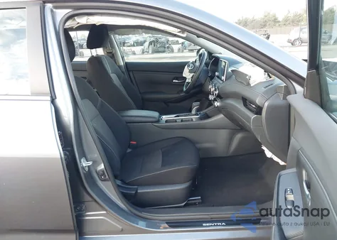 2021 Nissan Sentra Sv Xtronic Cvt z USA, uszkodzony, nr VIN 3N1AB8CV9MY307847